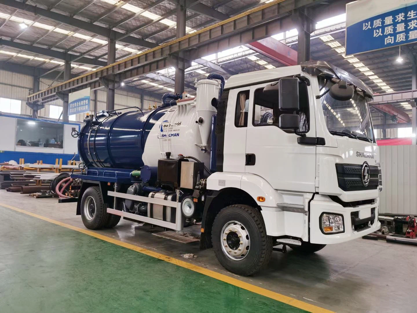 product-400-300 SHACMAN Mounted Sewage Tank Pump Truck (1)