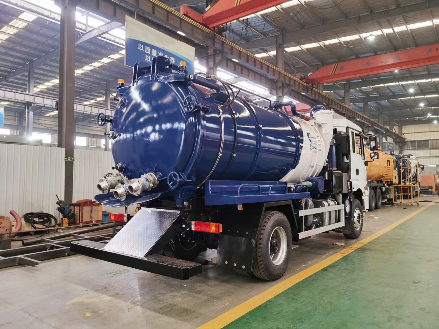 product-277-220 SHACMAN Mounted Sewage Tank Pump Truck (7)
