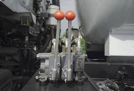 product-1-1 SHACMAN Mounted Sewage Tank Pump Truck (7)