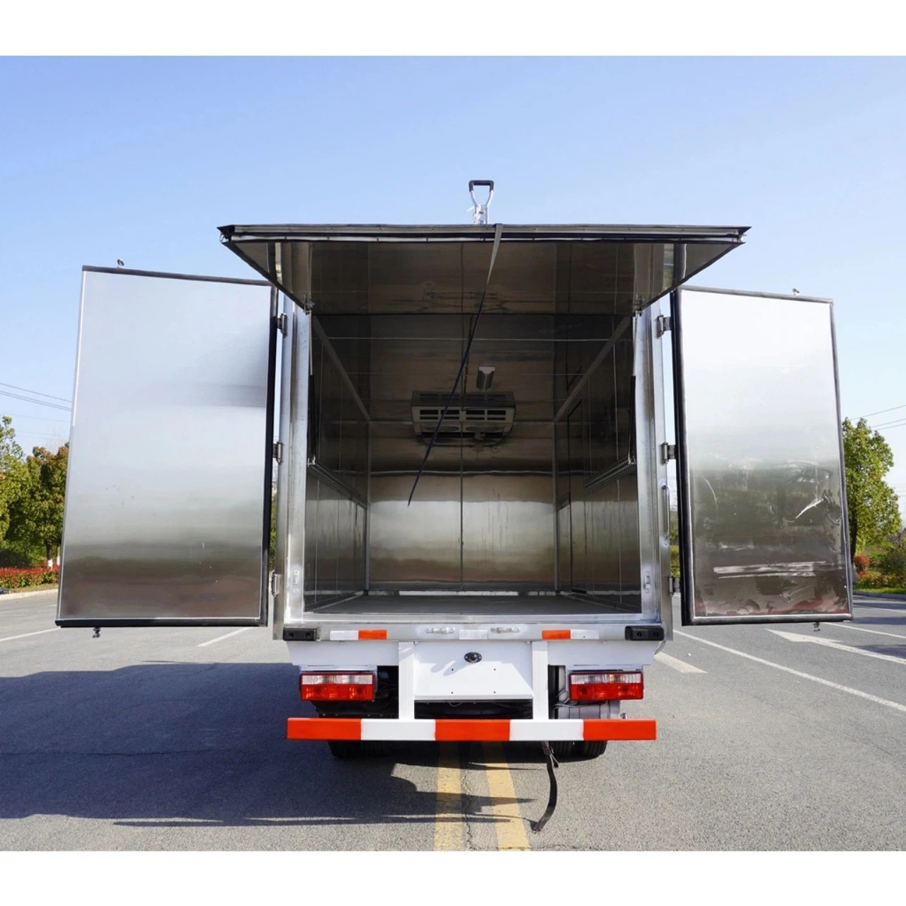 Medical Waste Truck 5